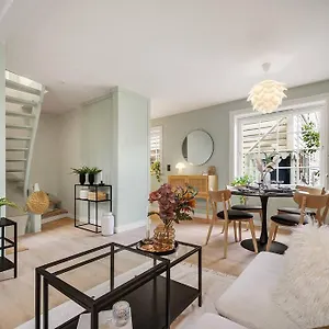 Det Gronne Huset I Verftsgaten , Bergen Norway